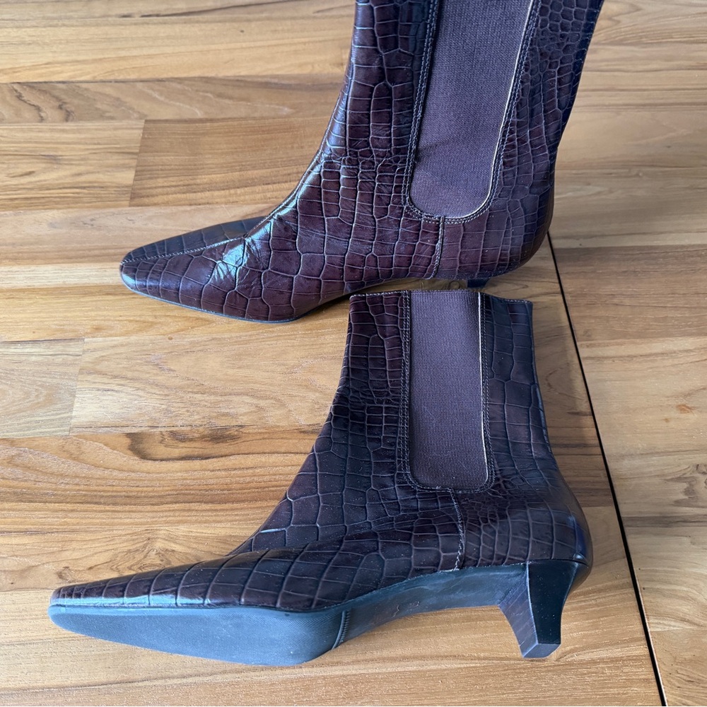 Talbots Elegant Brown Crocodile-Patterned Ankle B… - image 1